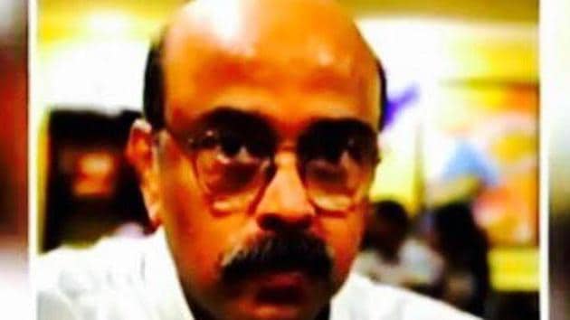 Dr Deepak Amarapukar, 58, was a senior gastroenterologist physician at Bombay Hospital. (HT) Dr Deepak Amarapukar, 58, was a senior gastroenterologist physician at Bombay Hospital. (HT)