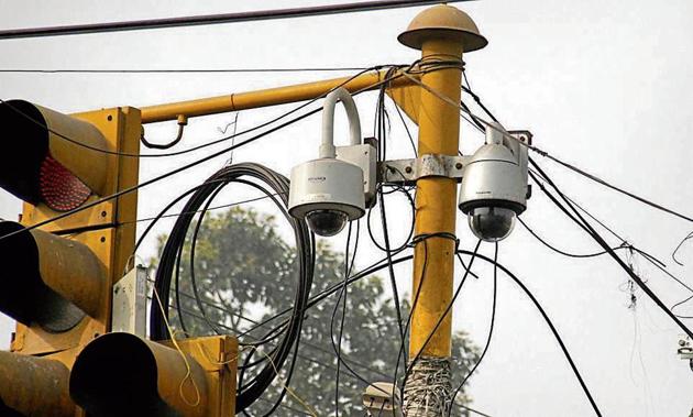 Several of the 700 cameras said to be fully operational have developed glitches. (HT Photo) Several of the 700 cameras said to be fully operational have developed glitches. (HT Photo)