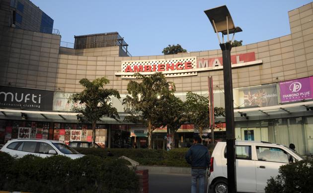 The Huda has provided land for the U-turn while Ambience Mall and DLF Limited agreed to share construction cost (Parveen Kumar/HT FILE) The Huda has provided land for the U-turn while Ambience Mall and DLF Limited agreed to share construction cost (Parveen Kumar/HT FILE)
