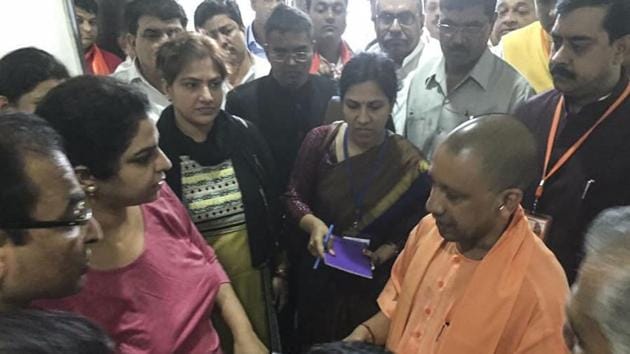 Arman’s parents met the CM at Central Detective Training School, where he was to hold a review meeting with officials of the Ghaziabad administration and other agencies. Arman’s parents met the CM at Central Detective Training School, where he was to hold a review meeting with officials of the Ghaziabad administration and other agencies.