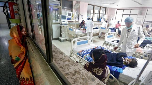 A woman looks into the intensive care unit (ICU) at the Baba Raghav Das hospital in the Gorakhpur district, India August 14, 2017.(REUTERS Representative Photo)