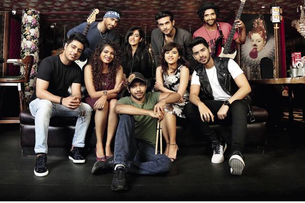 (From left to right) Siddharth Slathia,Sanah Moidutty, Keshav Dhanraj, Shirley Setia, Armaa Malik, Venkat Subramaniyam, Sanam Puri, Jonita Gandhi, and Samar Puri ; Location courtesy: Fun Republic Social, Mumbai ; Make-up and hair by Baba Chourasiya(Shivangi Kulkarni)