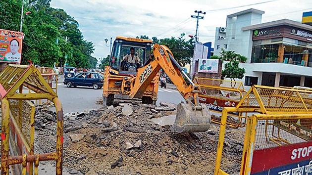 The work was halted following intervention of Azam Khan. (HT Photo) The work was halted following intervention of Azam Khan. (HT Photo)