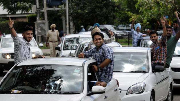 Students campaigning for the Panjab University student polls. (HT PHoto)