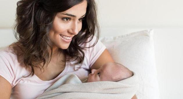 Women who breastfed exclusively for 18 months or more had a nearly 30% lower risk of being diagnosed with endometriosis.(Shutterstock)