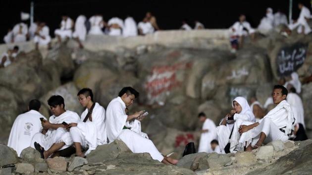 Muslim pilgrims gather on Mount Arafat, also known as Jabal al-Rahma (Mount of Mercy), southeast of the Saudi holy city of Mecca, on Arafat Day which is the climax of the Hajj pilgrimage early on August 31, 2017.(AFP)