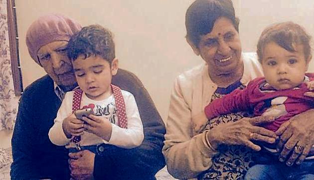 Ramlal Bhutani (79) and his wife Kaushal Bhutani (73) were found dead by an attendants at 9.43am.