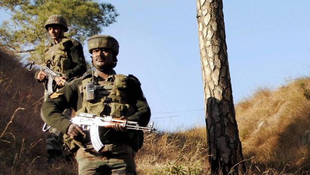 Indian Army soldiers take positions near the Line of Control in Balakot sector of Poonch at Jammu. (PTI) Indian Army soldiers take positions near the Line of Control in Balakot sector of Poonch at Jammu. (PTI)