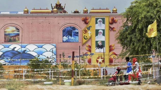 The Dera Sacha Sauda headquarters in Sirsa from where the girl was reported missing. (PTI) The Dera Sacha Sauda headquarters in Sirsa from where the girl was reported missing. (PTI)
