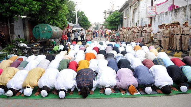Prayers takes place at Jalandhar on Saturday. (Pardeep Pandit/HT)