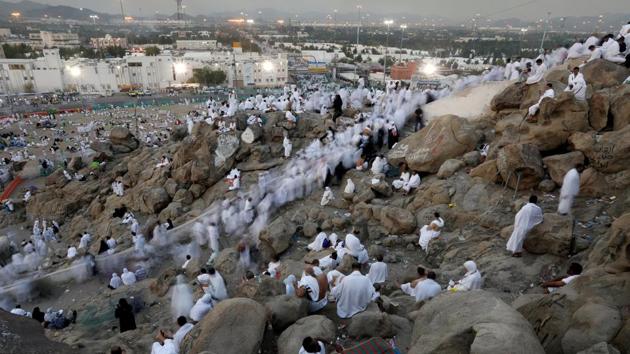 Muslim pilgrims gather on Mount Mercy on the plains of Arafat during the annual haj pilgrimage, outside the holy city of Mecca, Saudi Arabia . (Suhaib Salem / REUTERS) Muslim pilgrims gather on Mount Mercy on the plains of Arafat during the annual haj pilgrimage, outside the holy city of Mecca, Saudi Arabia . (Suhaib Salem / REUTERS)