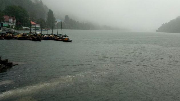 Rising water level in Naini Lake.(HT Photo)