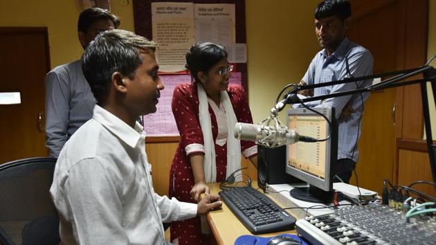 In many villages, women have formed self-help groups in the absence of formal credit institutions—they come together and pool their savings to form a large corpus for individual and group help. Shakina feels the station will be more effective in connecting with the community if it also distributes radio sets. (Raj K Raj/HT PHOTO) In many villages, women have formed self-help groups in the absence of formal credit institutions—they come together and pool their savings to form a large corpus for individual and group help. Shakina feels the station will be more effective in connecting with the community if it also distributes radio sets. (Raj K Raj/HT PHOTO)