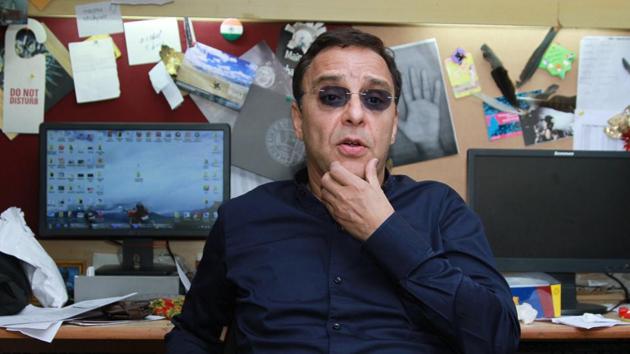 Filmmaker Vidhu Vinod Chopra is playing with the idea of directing  a Bollywood film. (Photo: Waseem Gahsroo/HT Photo)