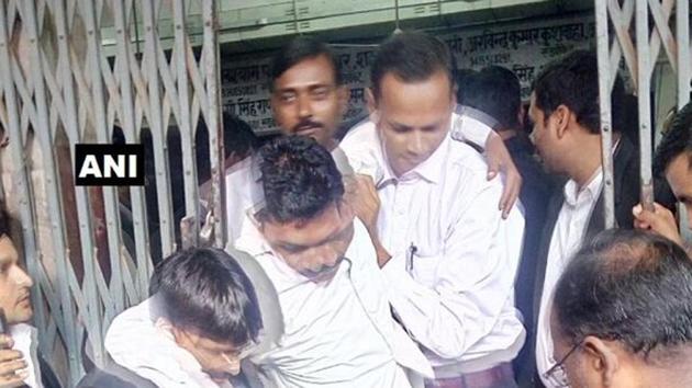 Lawyers present at the Lucknow district court campus and the lift operator, who was standing outside, broke open the doors of the lift to rescue people trapped inside.(ANI)