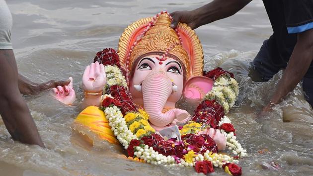 Ganpati visarjan will be held at seven Yamuna ghats in Delhi on September 5. (Raj K Raj/HT Photo) Ganpati visarjan will be held at seven Yamuna ghats in Delhi on September 5. (Raj K Raj/HT Photo)