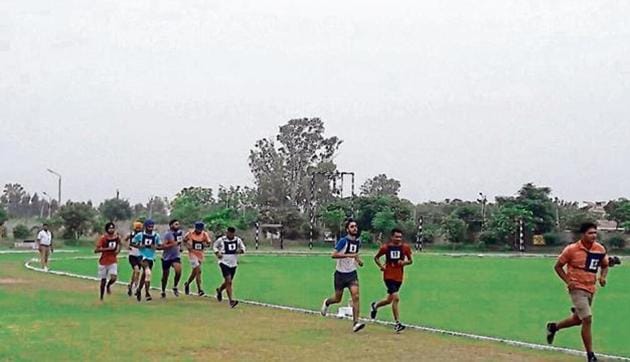 Trainee constables of the Bengal armed police alleged on Tuesday that physical exercises at the Salua facility were gruelling.(HT File Photo)