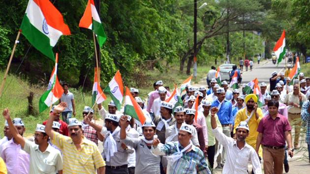 AAP, a new entrant to Rajasthan politics, has sprung a surprise on its rivals after winning the president post in twelve colleges.(HT FILE PHOTO)