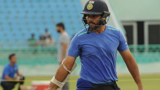 Parthiv Patel, India green team captain, during a training session at the Ekana International Cricket Stadium in Lucknow on Wednesday, ahead of Duleep Trophy.(Subhankar Chakraborty/HT PHOTO)