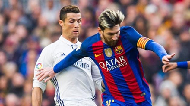 ronaldo: Lionel Messi Vs Cristiano Ronaldo: Football legends play