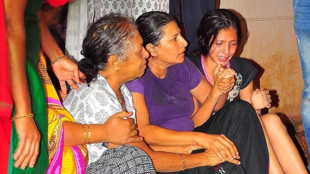 Family members mourn the death of journalist Gauri Lankesh, who was shot dead in Bengaluru on Tuesday. Lankesh was the editor of a weekly Kannada magazine.(PTI) Family members mourn the death of journalist Gauri Lankesh, who was shot dead in Bengaluru on Tuesday. Lankesh was the editor of a weekly Kannada magazine.(PTI)