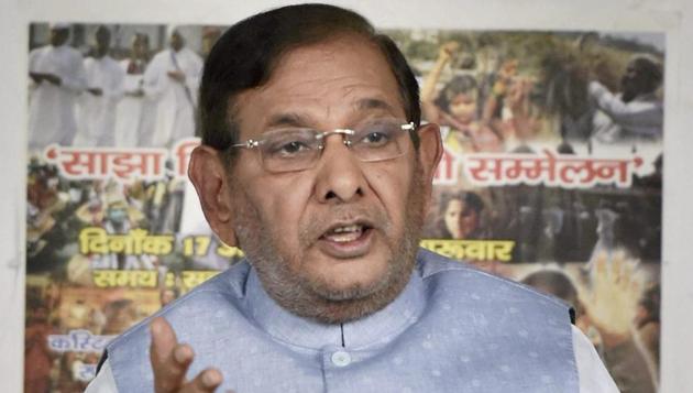Rebel JD(U) leader Sharad Yadav addressing a press conference in New Delhi on Monday. (PTI) Rebel JD(U) leader Sharad Yadav addressing a press conference in New Delhi on Monday. (PTI)
