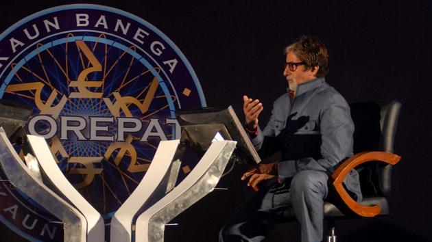 Super 30 founder Anand Kumar will be in the role of a student before Bollywood icon Amitabh Bachchan at the ‘Kaun Banega Crorepati’ episode to be telecast on Sony TV on Friday. (HT file)