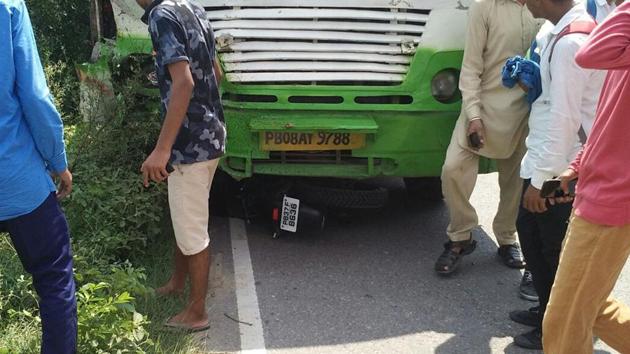 According to details shared by the police, the bus headed to Nurmahal swerved onto the wrong side of the road and killed them on the spot.(HT Photo)