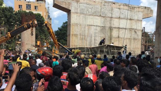 The under construction railway flyover bridge in Odisha’s Bhubaneswar district that collapsed on Sunday.(HT Photo) The under construction railway flyover bridge in Odisha’s Bhubaneswar district that collapsed on Sunday.(HT Photo)