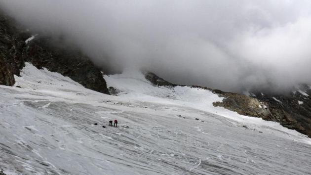 More than 220 people living in the ski resort of Saas-Fee had to leave their homes on Saturday as authorities feared a collapse of the glacier could trigger an ice avalanche which could reach the village.(AFP File Photo)