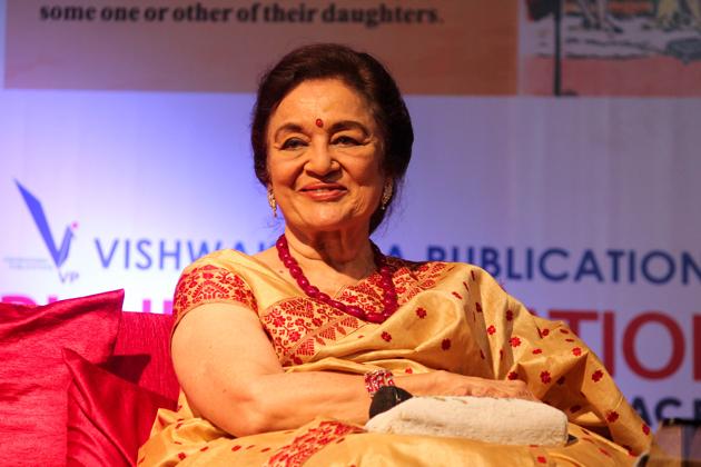 Asha Parekh at the concluding day of PILF 2017 on Sunday.(Sanket Wankhade/HT PHOTO)