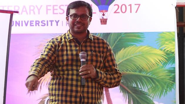 Chenthil Iyer at the Pune International Literary Festival at Yashada auditorium in Pune on Saturday. (Rahul Raut/HT PHOTO) Chenthil Iyer at the Pune International Literary Festival at Yashada auditorium in Pune on Saturday. (Rahul Raut/HT PHOTO)