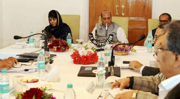 Union Home Minister Rajnath Singh along with Jammu and Kashmir Chief Minister Mehbooba Mufti and Deputy Chief Minister Nirmal Kumar Singh, State’s Chief Secretary, B.B. Vyas with senior officials reviewing the status of implementation of the Prime Minister's Development Package (PMDP-2015) in Srinagar on Saturday.(PTI Photo) Union Home Minister Rajnath Singh along with Jammu and Kashmir Chief Minister Mehbooba Mufti and Deputy Chief Minister Nirmal Kumar Singh, State’s Chief Secretary, B.B. Vyas with senior officials reviewing the status of implementation of the Prime Minister's Development Package (PMDP-2015) in Srinagar on Saturday.(PTI Photo)