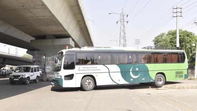 The cross-LoC bus, named as Paigam-e-Amun (message of peace), was scheduled to ply on Monday as per its weekly calender but was again suspended owing to lack of communication between India and Pakistan.(File) The cross-LoC bus, named as Paigam-e-Amun (message of peace), was scheduled to ply on Monday as per its weekly calender but was again suspended owing to lack of communication between India and Pakistan.(File)