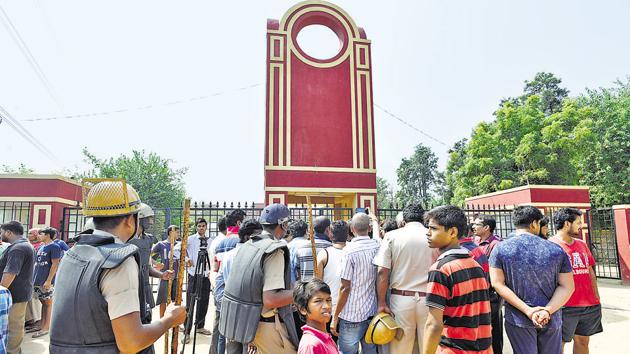 Gurgaon, India - Sept. 9, 2017: People gathering outside the Ryan International School demanding action against school, in Gurgaon, India, on Saturday, September 9, 2017. (Photo by Sanjeev Verma/ Hindustan Times) (Sanjeev Verma/HT PHOTO) Gurgaon, India - Sept. 9, 2017: People gathering outside the Ryan International School demanding action against school, in Gurgaon, India, on Saturday, September 9, 2017. (Photo by Sanjeev Verma/ Hindustan Times) (Sanjeev Verma/HT PHOTO)