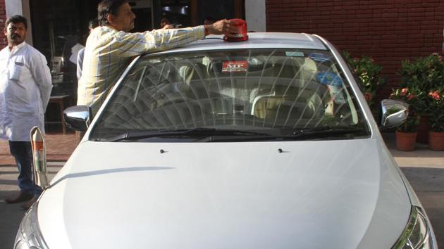 The names of VIPs whose security cover will be downgraded, if at all, will be known only after a committee reviews the intelligence inputs of every individual.(HT File Photo)