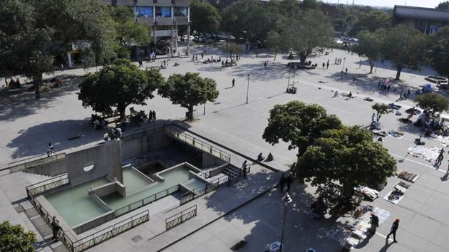 Of late, the safai kamacharis have been at loggerheads with the civic body over privatisation of the sanitation department. (Representative File Photo) Of late, the safai kamacharis have been at loggerheads with the civic body over privatisation of the sanitation department. (Representative File Photo)