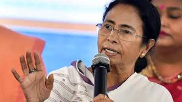 On Tuesday chief minister Mamata Banerjee indicated flexibility and said the government would examine possibilities of working towards a tripartite meeting as demanded by all the hill parties to resolve the impasse. (HT Photo) On Tuesday chief minister Mamata Banerjee indicated flexibility and said the government would examine possibilities of working towards a tripartite meeting as demanded by all the hill parties to resolve the impasse. (HT Photo)