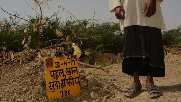 Pehlu Khan’s grave in Jaisinghpur, Nuh. The dairy farmer from Haryana was lynched by a mob in April when was returning home with cows he had bought from a market in Jaipur.(HT photo)