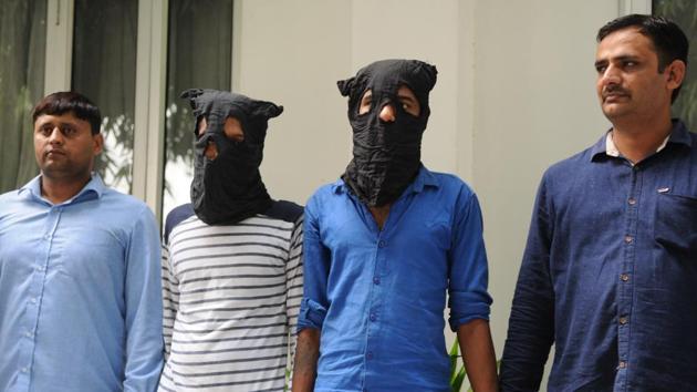 The police said they arrested the duo on Tuesday based on a tip-off and also recovered the Tata Ace from them. (Parveen Kumar/HT Photo) The police said they arrested the duo on Tuesday based on a tip-off and also recovered the Tata Ace from them. (Parveen Kumar/HT Photo)