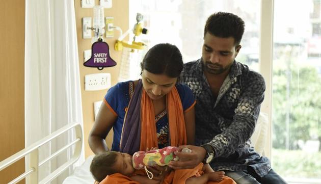 Eleven-month-old child Tanishka Shirvastav suffers from a serious congenital heart condition. (Burhaan Kinu/HT PHOTO) Eleven-month-old child Tanishka Shirvastav suffers from a serious congenital heart condition. (Burhaan Kinu/HT PHOTO)