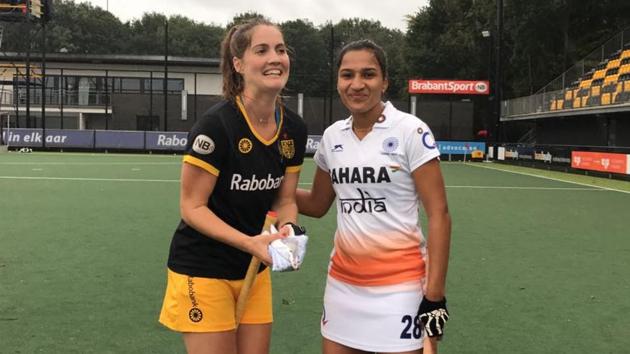 India women’s hockey team captain Rani Rampal poses with Ladies Den Bosch skipper before the game. (Hockey India) India women’s hockey team captain Rani Rampal poses with Ladies Den Bosch skipper before the game. (Hockey India)