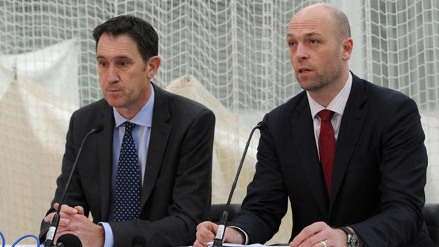 Cricket Australia CEO James Sutherland (L) has ruled out a tour to Pakistan in the immediate future at least.(AFP)