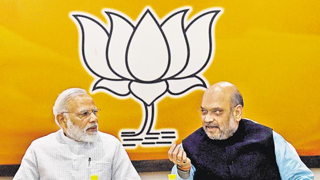 Prime Minister Narendra Modi and BJP National President Amit Shah at the party’s Parliamentary Board meeting to announce their Presidential candidate, in New Delhi on June 19, 2017.(SUBHAV SHUKLA/PTI)