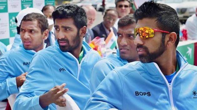 India will now bank on Rohan Bopanna (R) to come through when he and Purav Raja (not pictured) take on Vasiv Pospisil and Daniel Nestor in doubles action on Sunday. (PTI)