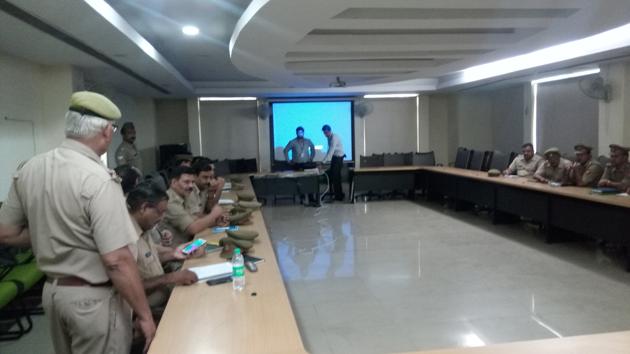 A seminar was held on cases of digital payment fraud in SSP office Surajpur in Greater Noida.
