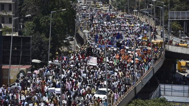 People participates in a public rally by the Forum against the assassination of Gauri Lankesh from the Bengaluru Railway Station to Central College ground in Bengaluru on Tuesday, September 12. (Arijit Sen/HT Photo) People participates in a public rally by the Forum against the assassination of Gauri Lankesh from the Bengaluru Railway Station to Central College ground in Bengaluru on Tuesday, September 12. (Arijit Sen/HT Photo)