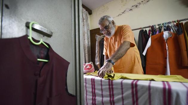 He says that the real wave of admirers came right after Modi announced his PM candidature in September 2013. His popularity grew alongside Modi’s. He said that the first time he was mobbed was in April 2014 when a biker gang from Delhi saw Jagdish in Mussoorie and swarmed him, exclaiming ‘aap toh Modi ji ho’. Such incidents only increased after Modi becoming PM. (Raj K Raj/HT Photo) He says that the real wave of admirers came right after Modi announced his PM candidature in September 2013. His popularity grew alongside Modi’s. He said that the first time he was mobbed was in April 2014 when a biker gang from Delhi saw Jagdish in Mussoorie and swarmed him, exclaiming ‘aap toh Modi ji ho’. Such incidents only increased after Modi becoming PM. (Raj K Raj/HT Photo)