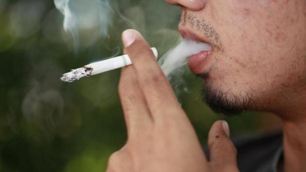 Smokers with HIV are more likely to get affected by lung cancer than AIDS