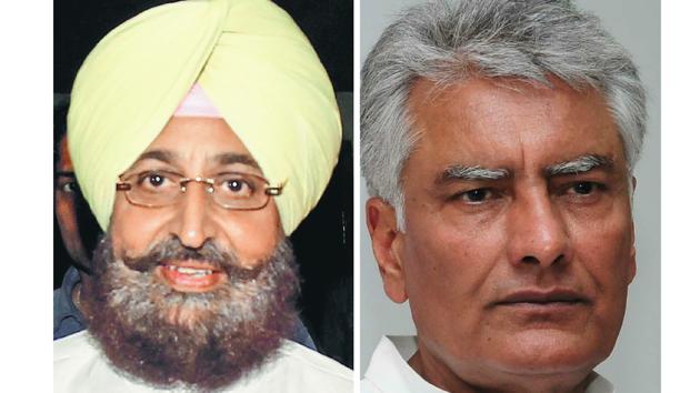 Partap Singh Bajwa (left) lost the 2014 Lok Sabha contest from Gurdaspur, while Sunil Jakhar lost from Ferozepur. (HT Photo) Partap Singh Bajwa (left) lost the 2014 Lok Sabha contest from Gurdaspur, while Sunil Jakhar lost from Ferozepur. (HT Photo)